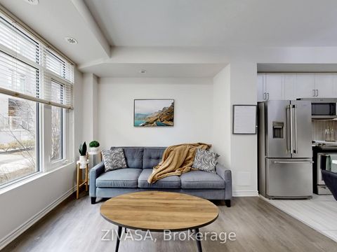 Photo 4 at 92 - 15 Applewood Lane, Etobicoke West Mall, Toronto