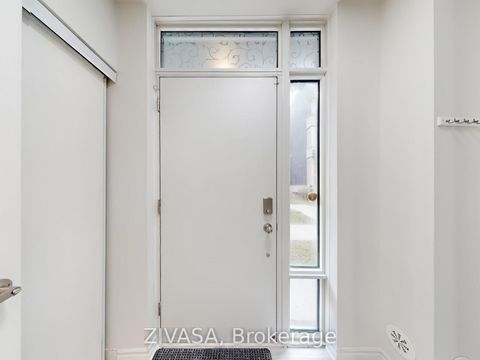 Photo 17 at 92 - 15 Applewood Lane, Etobicoke West Mall, Toronto