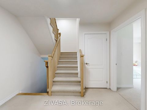 Photo 26 at 92 - 15 Applewood Lane, Etobicoke West Mall, Toronto