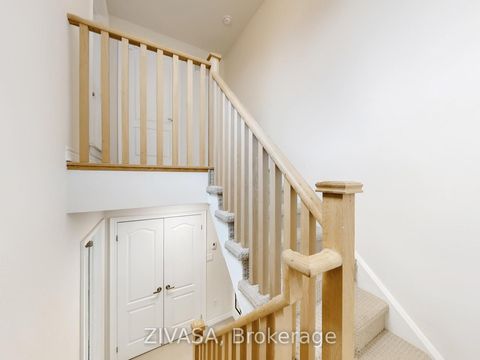 Photo 36 at 92 - 15 Applewood Lane, Etobicoke West Mall, Toronto