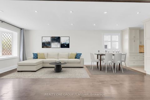 Photo 6 at 19 Yorkview Drive, Queensway, Toronto
