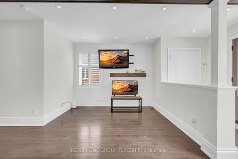 Photo 8 at 19 Yorkview Drive, Queensway, Toronto