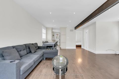 Photo 12 at 19 Yorkview Drive, Queensway, Toronto