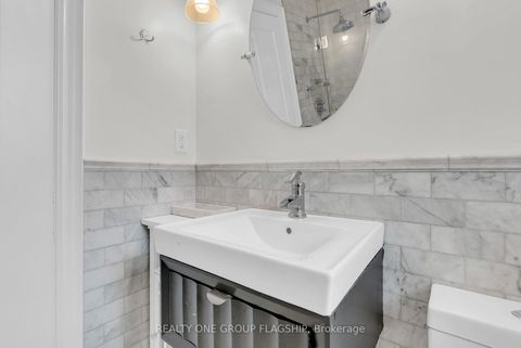 Photo 22 at 19 Yorkview Drive, Queensway, Toronto