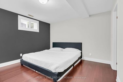 Photo 30 at 19 Yorkview Drive, Queensway, Toronto