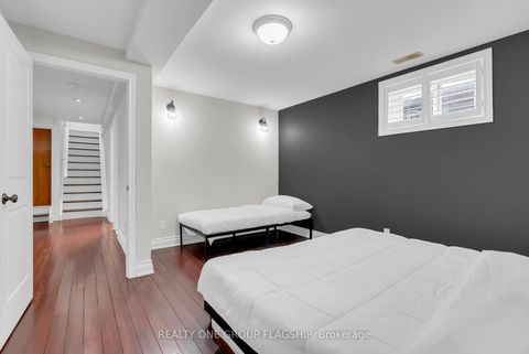 Photo 31 at 19 Yorkview Drive, Queensway, Toronto