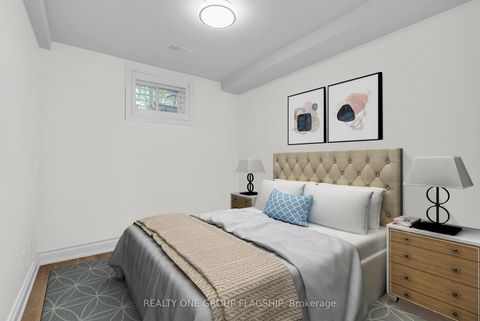 Photo 33 at 19 Yorkview Drive, Queensway, Toronto