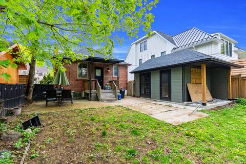 Photo 42 at 19 Yorkview Drive, Queensway, Toronto