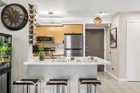 Photo 2 at 308 - 35 Saranac Boulevard, Lawrence, Toronto