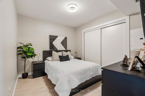Photo 11 at 308 - 35 Saranac Boulevard, Lawrence, Toronto