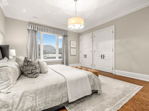 Photo 29 at 5 Lloydminster Crescent, Newtonbrook East, Toronto