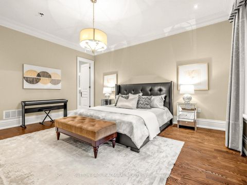 Photo 30 at 5 Lloydminster Crescent, Newtonbrook East, Toronto