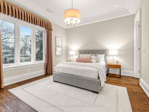 Photo 33 at 5 Lloydminster Crescent, Newtonbrook East, Toronto