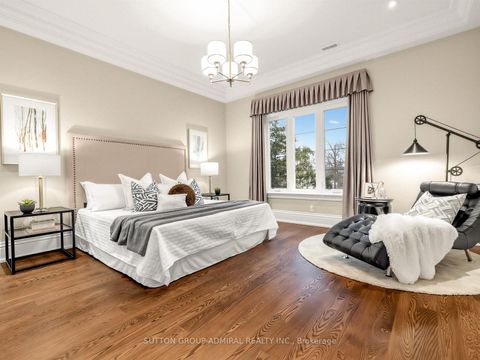 Photo 39 at 5 Lloydminster Crescent, Newtonbrook East, Toronto