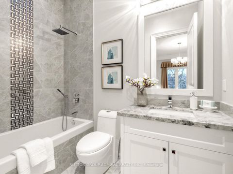 Photo 40 at 5 Lloydminster Crescent, Newtonbrook East, Toronto