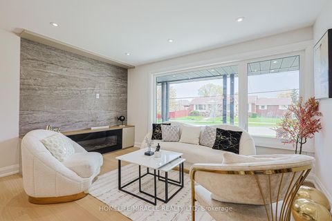 Photo 10 at 158 Cass Avenue, Sullivan, Toronto
