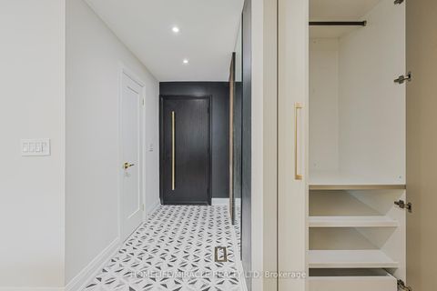 Photo 12 at 158 Cass Avenue, Sullivan, Toronto