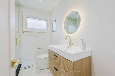Photo 19 at 158 Cass Avenue, Sullivan, Toronto
