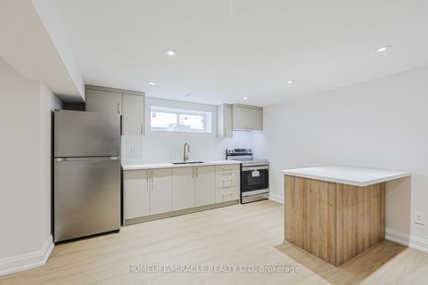Photo 23 at 158 Cass Avenue, Sullivan, Toronto