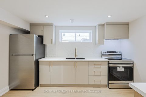 Photo 24 at 158 Cass Avenue, Sullivan, Toronto