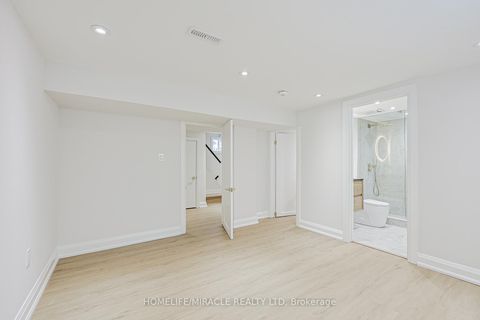 Photo 27 at 158 Cass Avenue, Sullivan, Toronto