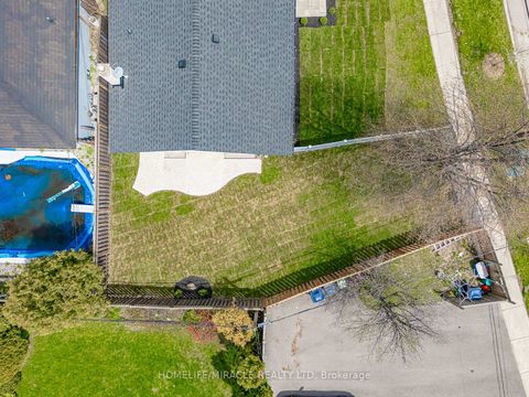 Photo 36 at 158 Cass Avenue, Sullivan, Toronto
