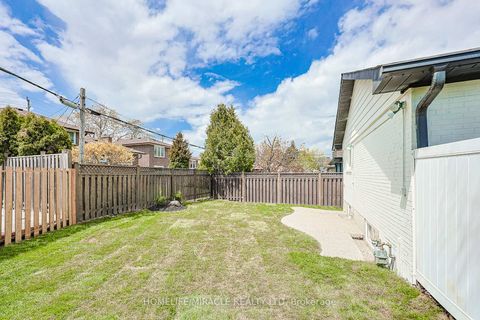 Photo 37 at 158 Cass Avenue, Sullivan, Toronto
