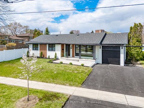 Photo 38 at 158 Cass Avenue, Sullivan, Toronto