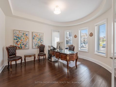 Photo 5 at 33 Keatley Drive, Patterson, Vaughan