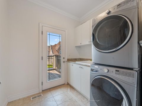 Photo 34 at 33 Keatley Drive, Patterson, Vaughan