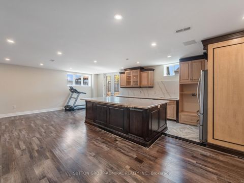 Photo 36 at 33 Keatley Drive, Patterson, Vaughan