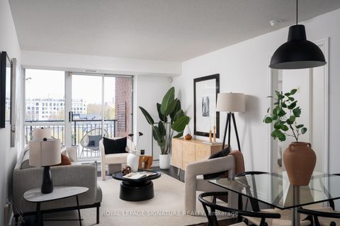 Photo 1 at 621 - 1000 King Street W, Niagara, Toronto