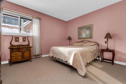 Photo 12 at 3 - 355 Blake Street, North Shore, Barrie