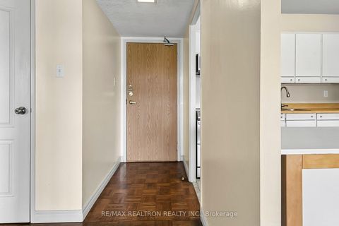 Photo 3 at 306 - 10 Fashion Roseway, Willowdale East, Toronto