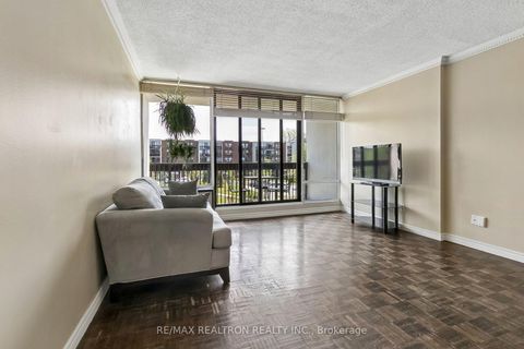 Photo 6 at 306 - 10 Fashion Roseway, Willowdale East, Toronto
