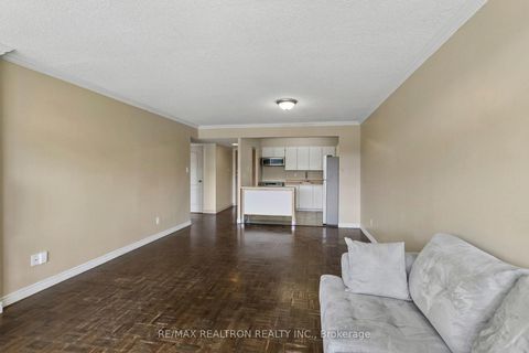 Photo 8 at 306 - 10 Fashion Roseway, Willowdale East, Toronto