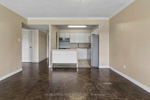 Photo 9 at 306 - 10 Fashion Roseway, Willowdale East, Toronto