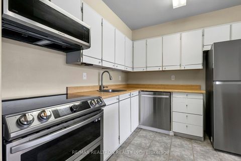Photo 10 at 306 - 10 Fashion Roseway, Willowdale East, Toronto