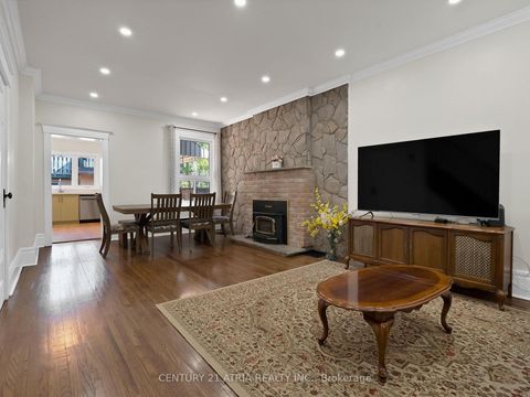 Photo 3 at 32 Rosevear Avenue, Crescent Town, Toronto