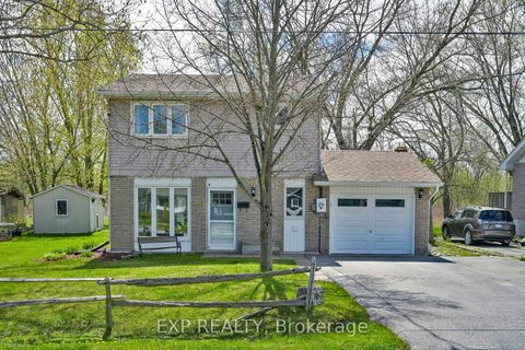 Photo 2 at 367 Adeline Drive, Keswick South, Georgina
