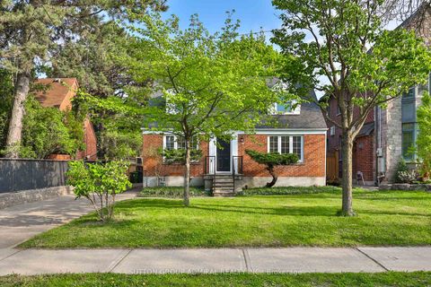 Photo 2 at 81 Yorkview Drive, Willowdale West, Toronto