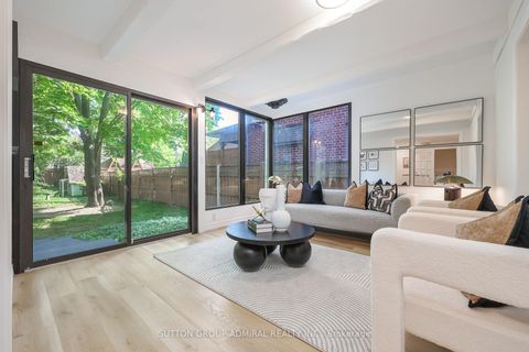 Photo 12 at 81 Yorkview Drive, Willowdale West, Toronto