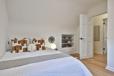 Photo 31 at 81 Yorkview Drive, Willowdale West, Toronto