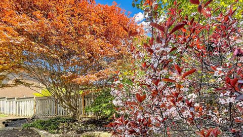 Photo 36 at 27 Quincy Crescent, Henry Farm, Toronto