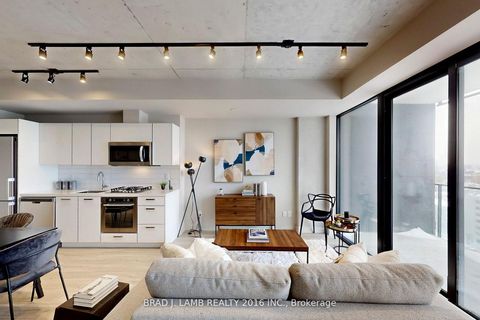 Photo 4 at 1207 - 458 Richmond Street W, Waterfront Communities C1, Toronto