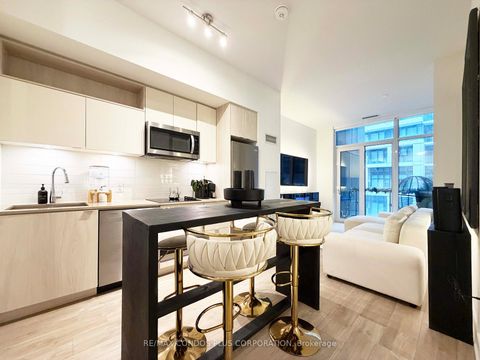 Photo 3 at 1113 - 60 Princess Street, Waterfront Communities C8, Toronto