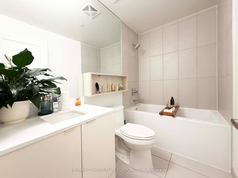 Photo 7 at 1113 - 60 Princess Street, Waterfront Communities C8, Toronto