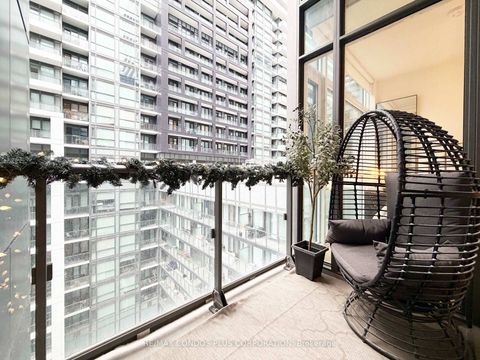 Photo 12 at 1113 - 60 Princess Street, Waterfront Communities C8, Toronto
