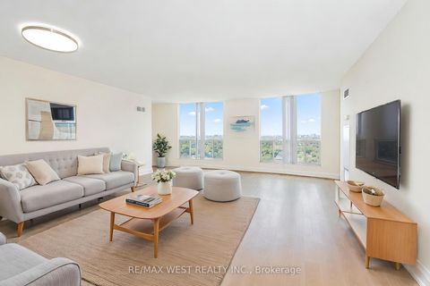 Photo 2 at 2105 - 23 Lorraine Drive, Willowdale West, Toronto