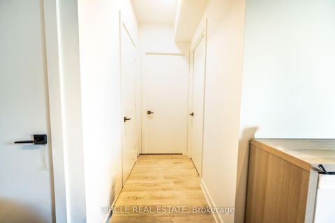 Photo 7 at 2705 - 327 King Street W, Waterfront Communities C1, Toronto